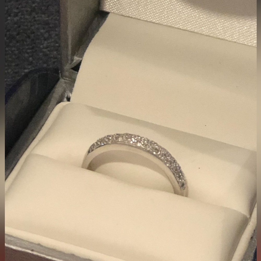 Platinum Ladies Diamond Anniversary/Wedding Band